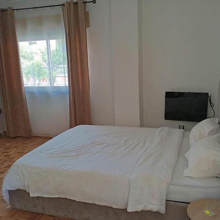 Rooms 10 Mins Walk From Train Station! Agualva-Cacem Exterior foto