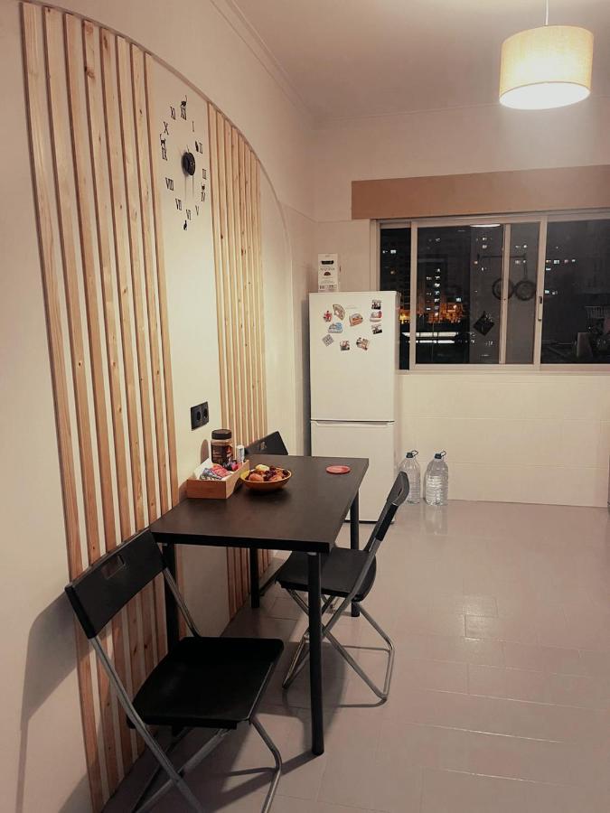 Rooms 10 Mins Walk From Train Station! Agualva-Cacem Exterior foto