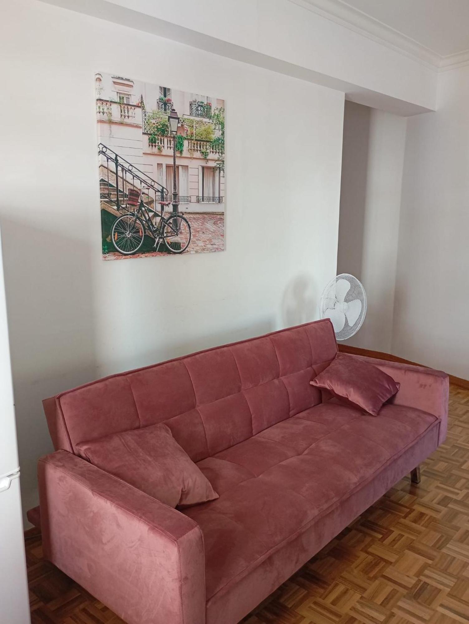 Rooms 10 Mins Walk From Train Station! Agualva-Cacem Exterior foto